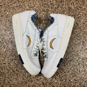 Reebok x NFL Chargers Vintage Classic Sneaker
